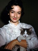 S0553 Ruth Bennet McDougal Dorrough & cat